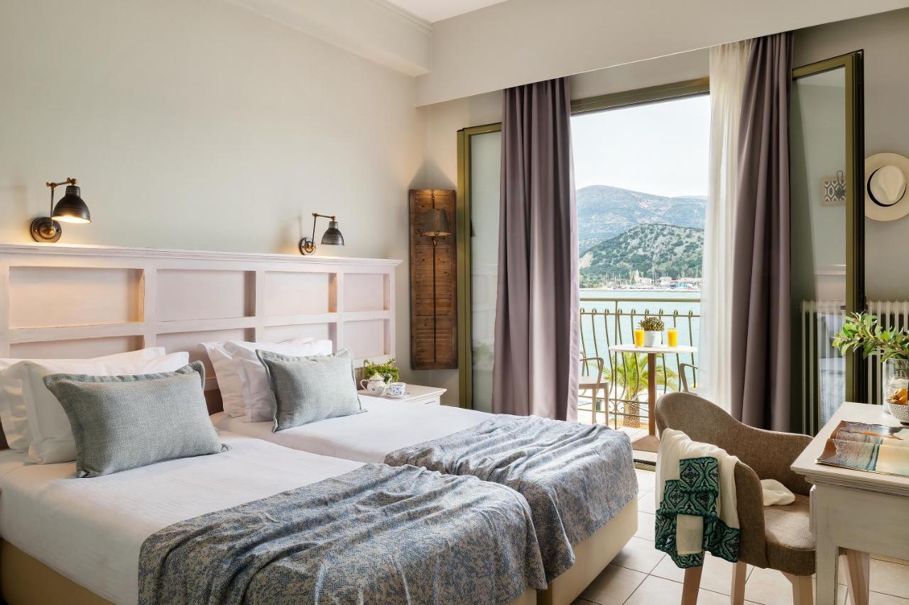 Tourist Boutique Hotel Аргостолион Екстериор снимка