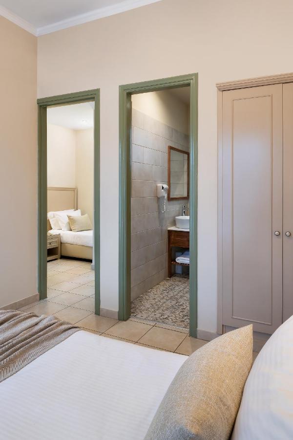 Tourist Boutique Hotel Аргостолион Екстериор снимка