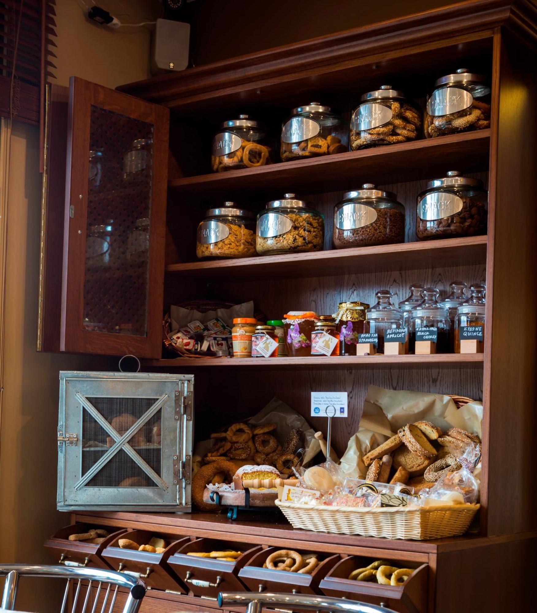 Tourist Boutique Hotel Аргостолион Екстериор снимка