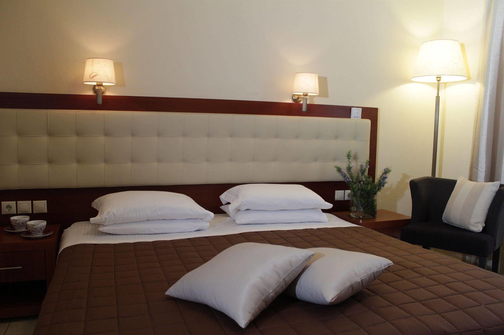 Tourist Boutique Hotel Аргостолион Екстериор снимка